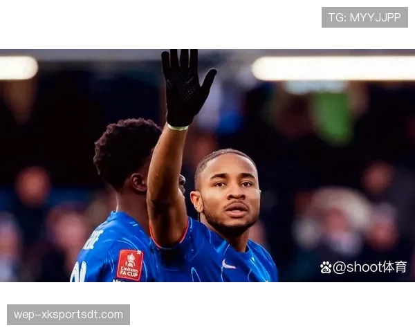 恩昆库：从边缘替补到莱比锡王牌的生涯全景复盘