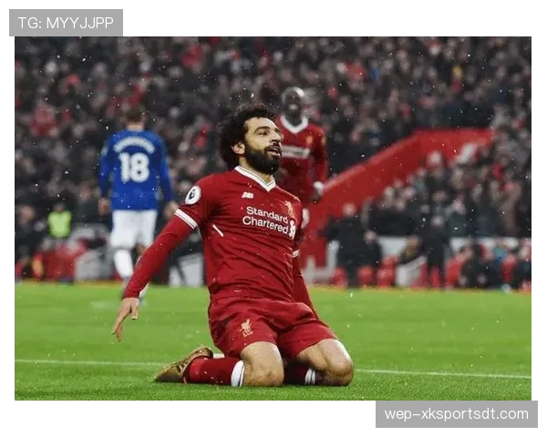 登贝莱与萨拉赫在快攻转换中偏向个人驱动形成分散结构