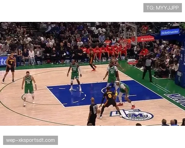 洛瑞挡拆拉开空间提升球队组织效率明显优于上赛季